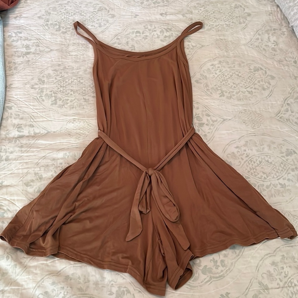 Camel, tie-waist short romper